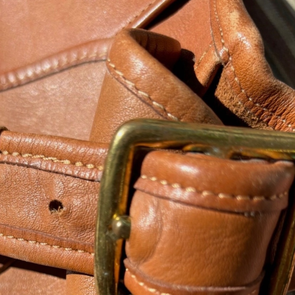 Vintage Coach tan glove leather messenger bag - Picture 3 of 6